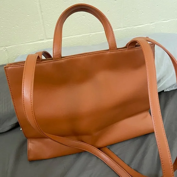 Telfar Medium Tan Bag - Picture 5 of 10